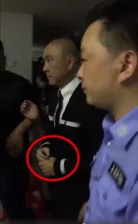 51热心的朝阳区群众今日吃瓜 明星黑料爆出来可以洗白吗,明星黑料能否洗白？-第2张图片-黄色漫画在线