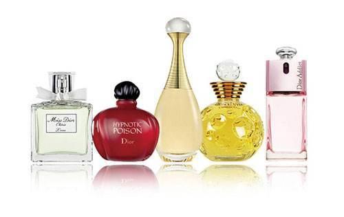 国产香水作假事件视频,揭秘香氛市场的暗流涌动-第2张图片-黄色漫画在线