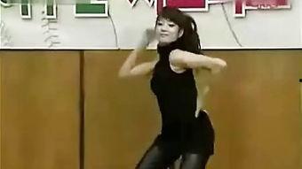 国产美女销魂舞蹈视频,视觉盛宴惊艳四座-第3张图片-黄色漫画在线