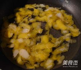 吃国产辣皮糖的视频,国产辣皮糖美味瞬间-第1张图片-黄色漫画在线