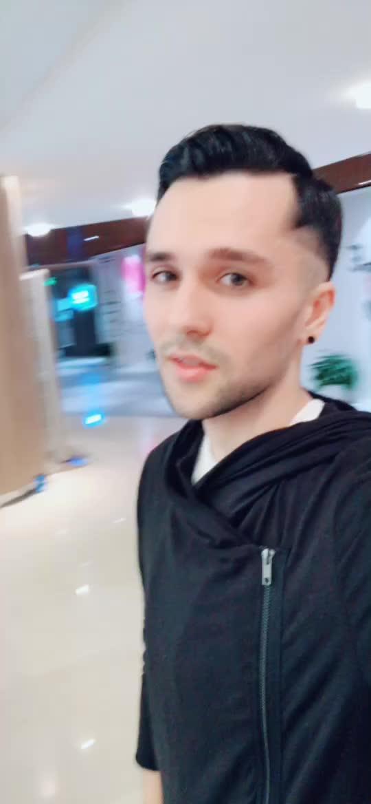 国产剪头发视频,解锁时尚发型新潮流-第2张图片-黄色漫画在线