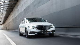 试驾国产豪华车视频,驾驭非凡，尽享尊贵之旅-第2张图片-黄色漫画在线