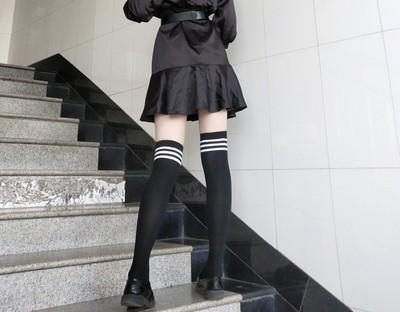 国产过膝袜视频,时尚与舒适的完美融合-第3张图片-黄色漫画在线