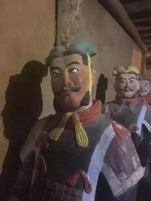 兵马俑国产拼装玩具视频,兵马俑拼装玩具带你走进历史长河-第1张图片-黄色漫画在线