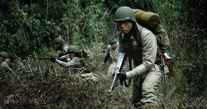 国产士兵憋气连续剧视频,国产士兵挑战耐力极限的壮丽征程-第2张图片-黄色漫画在线